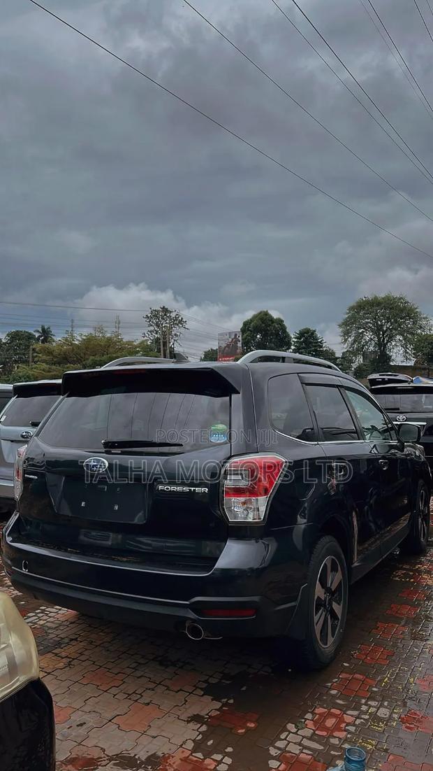 Subaru Forester 2017 Gray
