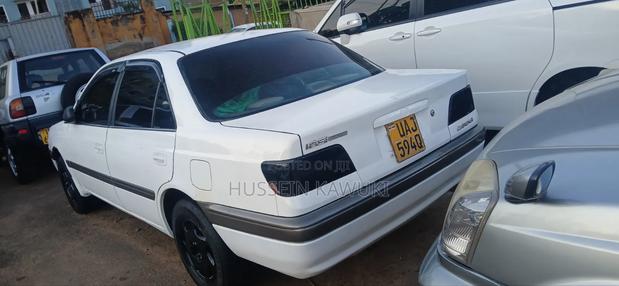 Toyota Carina 1999 White