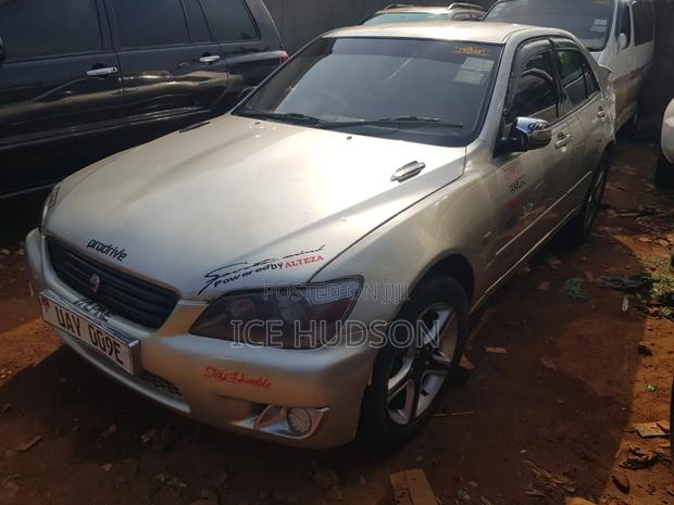 Toyota Altezza 2003 Beige