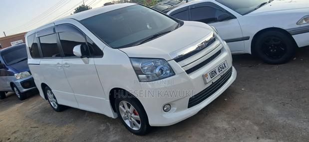 Toyota Noah 2008 White