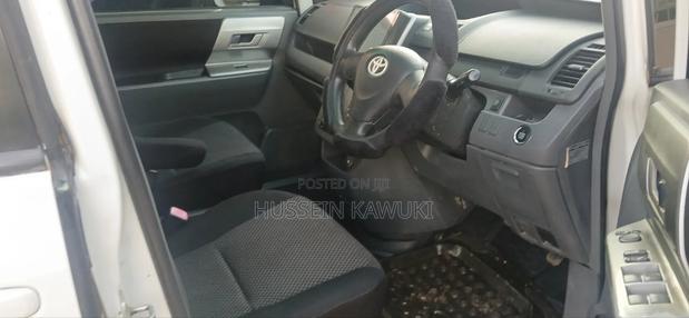 Toyota Noah 2008 White