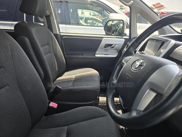 Toyota Noah 2013 Burgundy