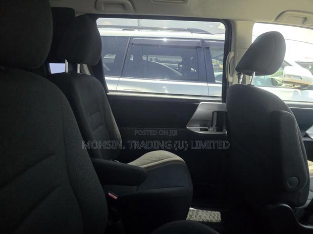 Toyota Noah 2013 Burgundy