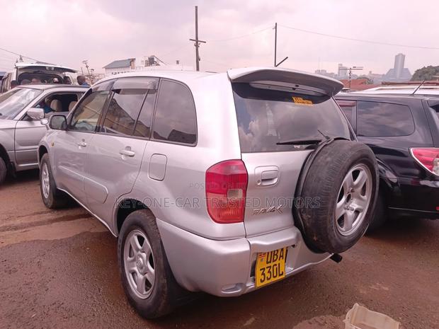 Toyota RAV4 Automatic 2003 Silver
