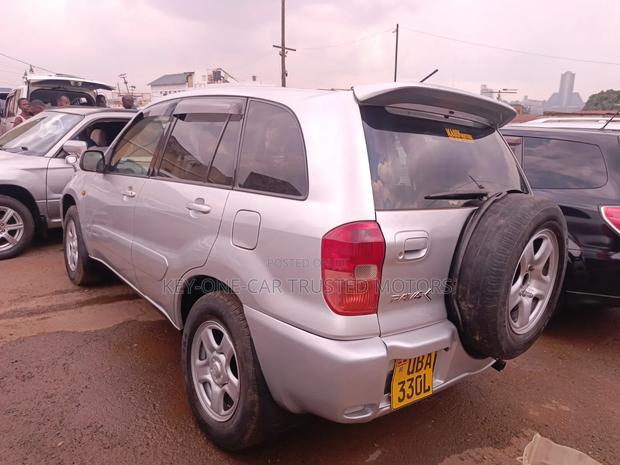 Toyota RAV4 Automatic 2003 Silver