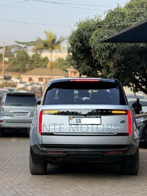 Land Rover Range Rover Vogue 2023 Silver