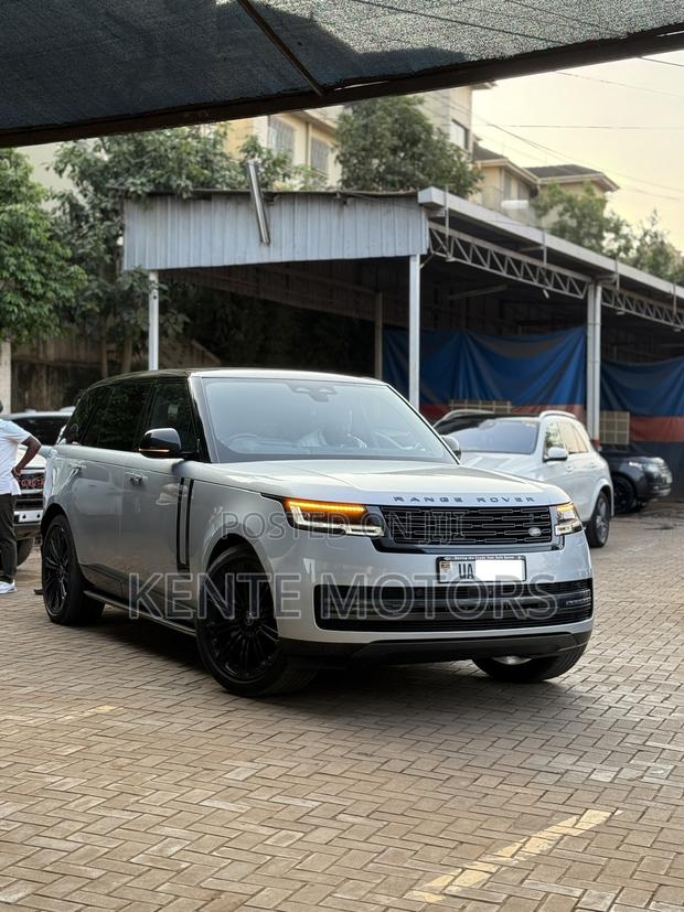 Land Rover Range Rover Vogue 2023 Silver