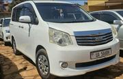Toyota Noah 2011 White for sale