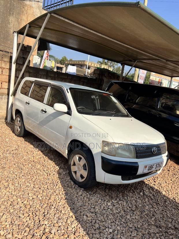 Toyota Probox 1.5 DX 4WD 2015 White