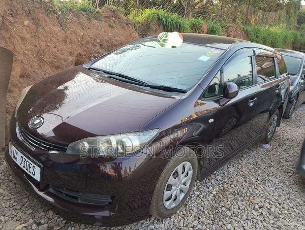 Toyota Wish 2011 Maroon
