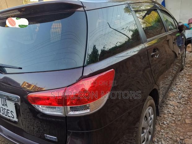 Toyota Wish 2011 Maroon