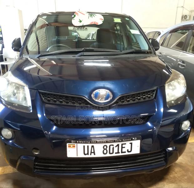 Toyota IST 2011 Blue