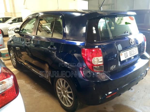 Toyota IST 2011 Blue