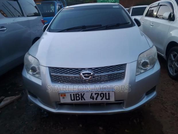 Toyota Corolla Fielder 2010 Silver
