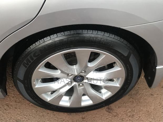 Subaru Legacy 2016 Silver