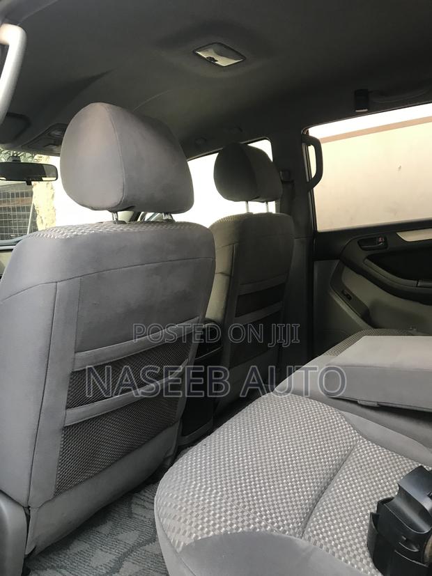 Toyota Hilux Surf 2009 Black