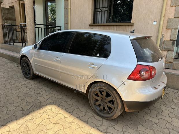 Volkswagen Golf 2005 Silver