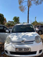 Toyota Sienta 2008 White for sale