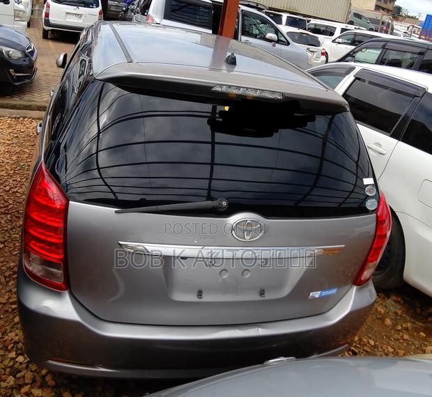 Toyota Wish 2009 Gray