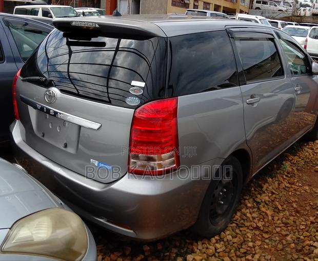 Toyota Wish 2009 Gray