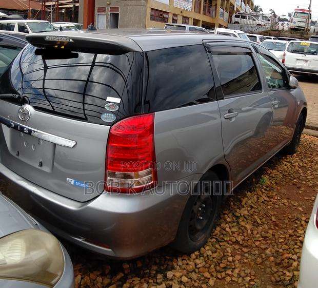 Toyota Wish 2009 Gray