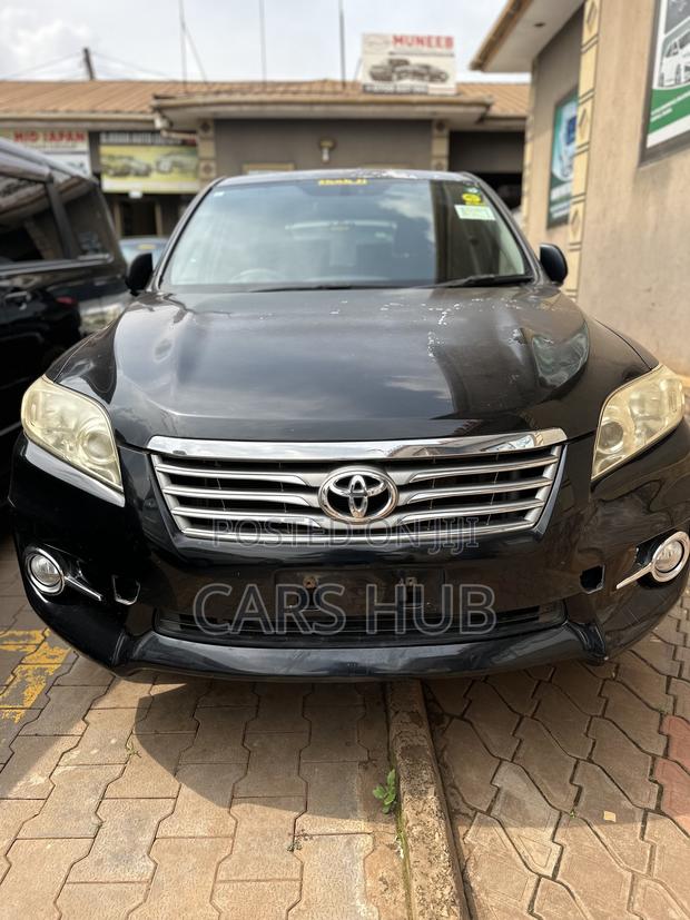 Toyota Vanguard 2013 Black