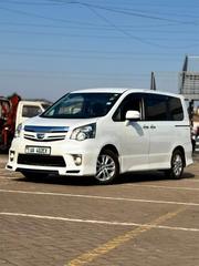 Toyota Noah 2021 White for sale