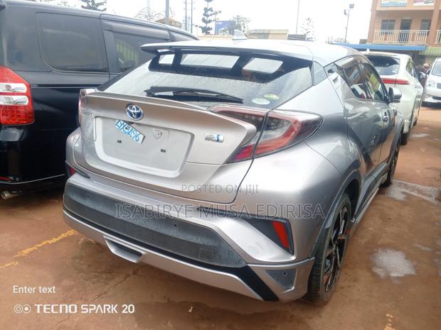 Toyota C-HR 2018 Silver