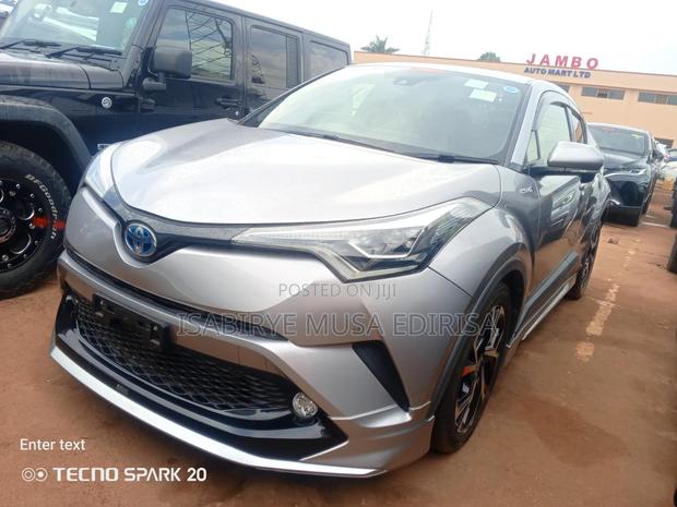 Toyota C-HR 2018 Silver