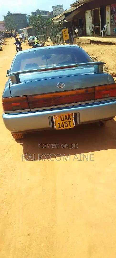 Toyota Corolla 1998 Green
