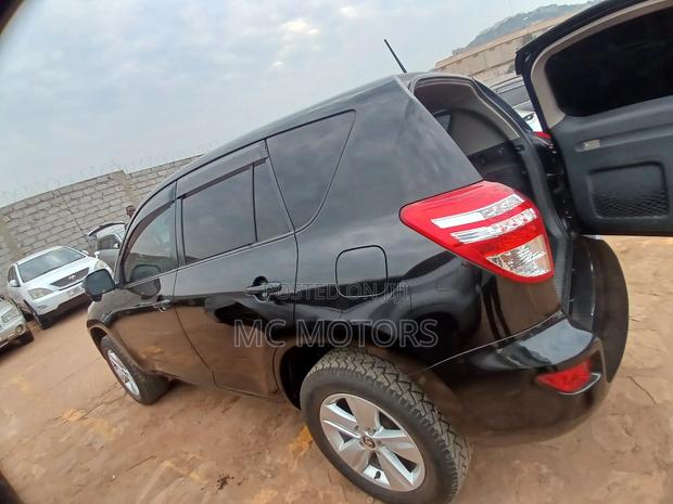 Toyota RAV4 2011 Black