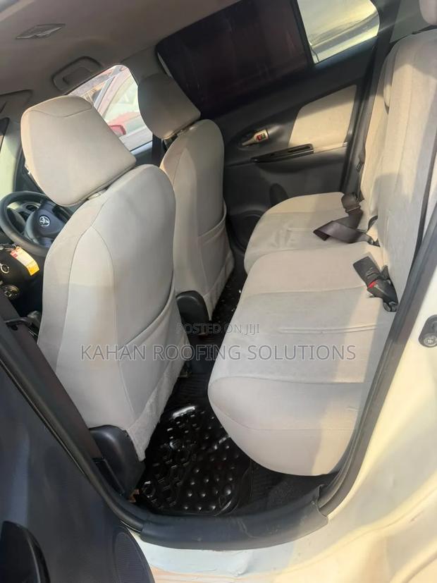 Toyota IST 2010 White