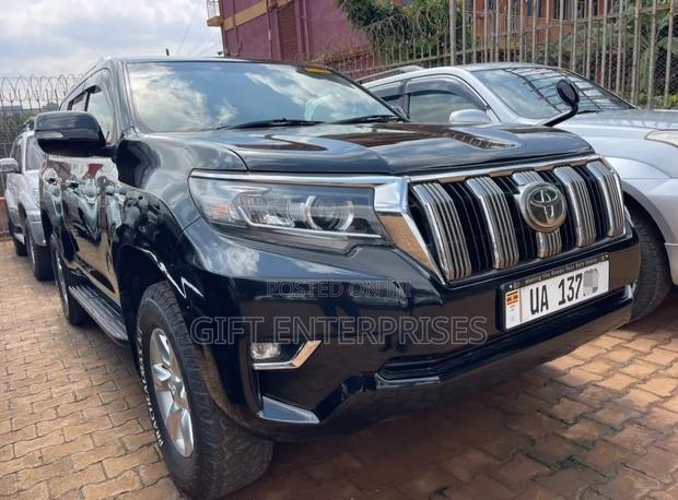 Toyota Land Cruiser Prado 2018 Black