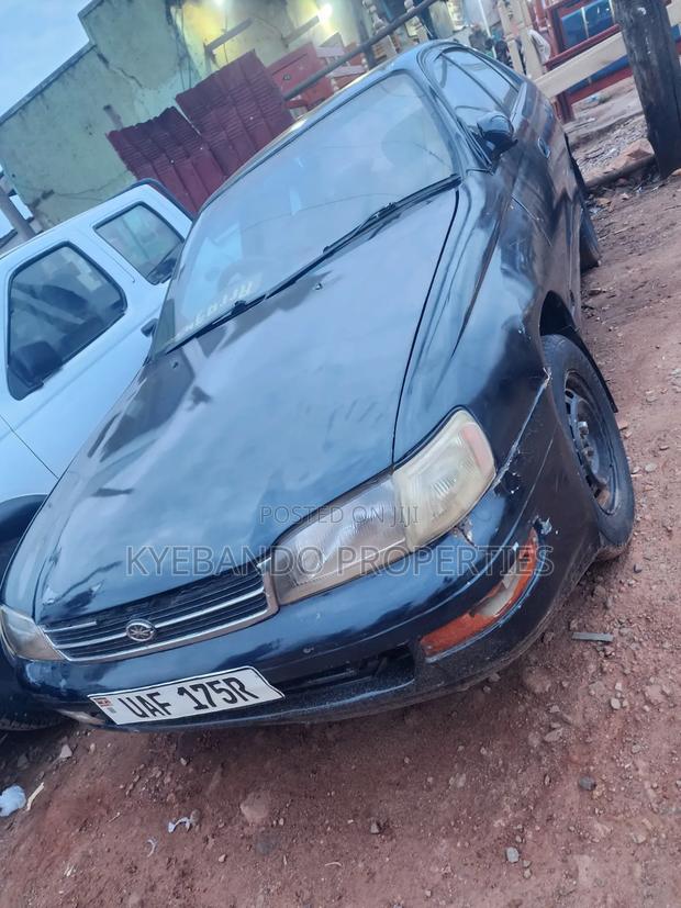 Toyota Corona 1998 Black