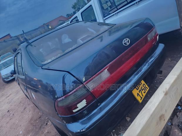 Toyota Corona 1998 Black