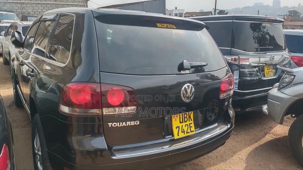 Volkswagen Touareg 2006 Black