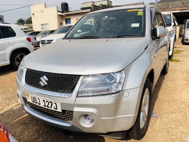 Suzuki Escudo 2008 Silver