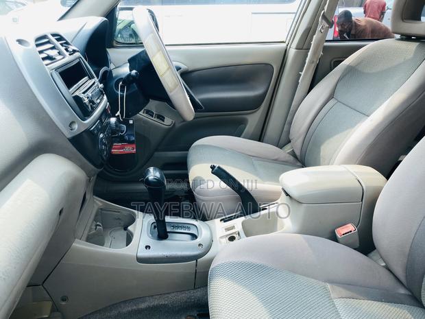 Toyota RAV4 Automatic 2000
