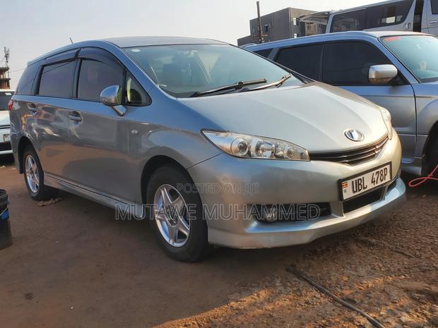 Toyota Wish 2010 Gray