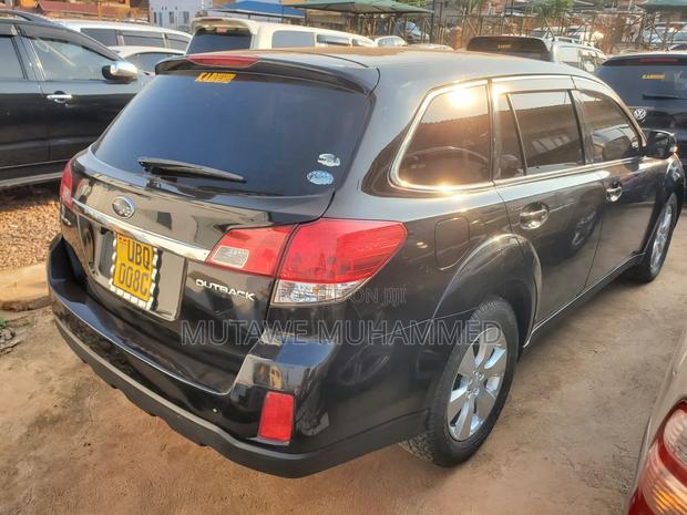 Subaru Outback 2012 Black