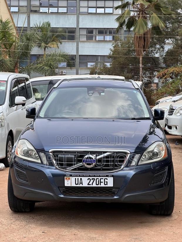 Volvo XC60 2013 Blue
