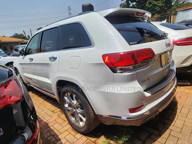 Jeep Grand Cherokee 2019 White