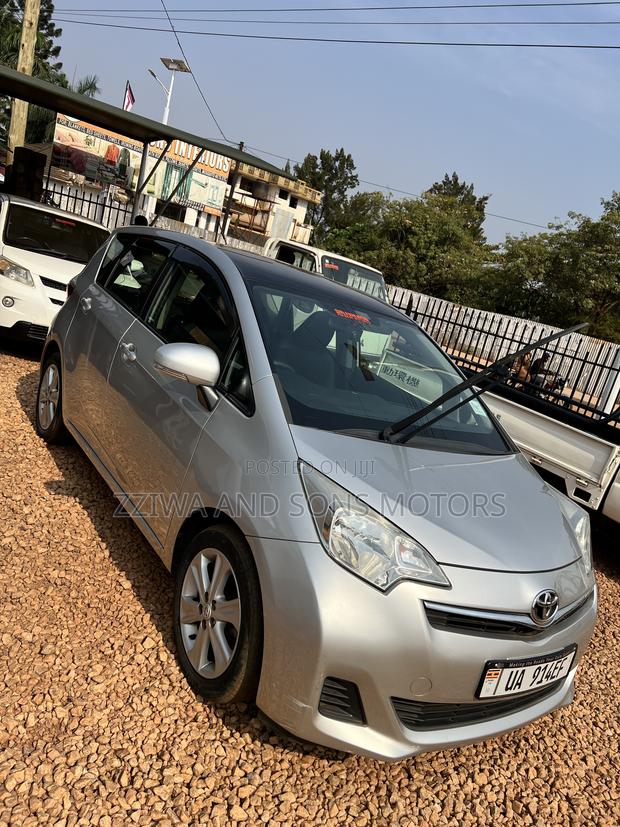 Toyota Ractis 1.5 AWD 2016 Silver