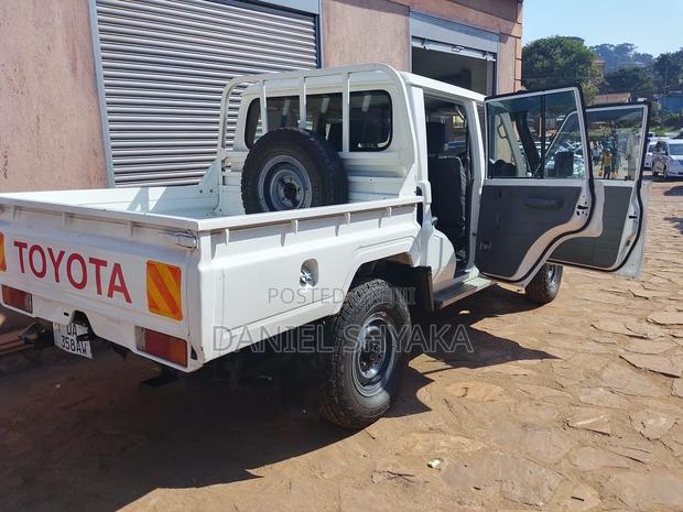 Toyota Land Cruiser 79 Series 2015 White