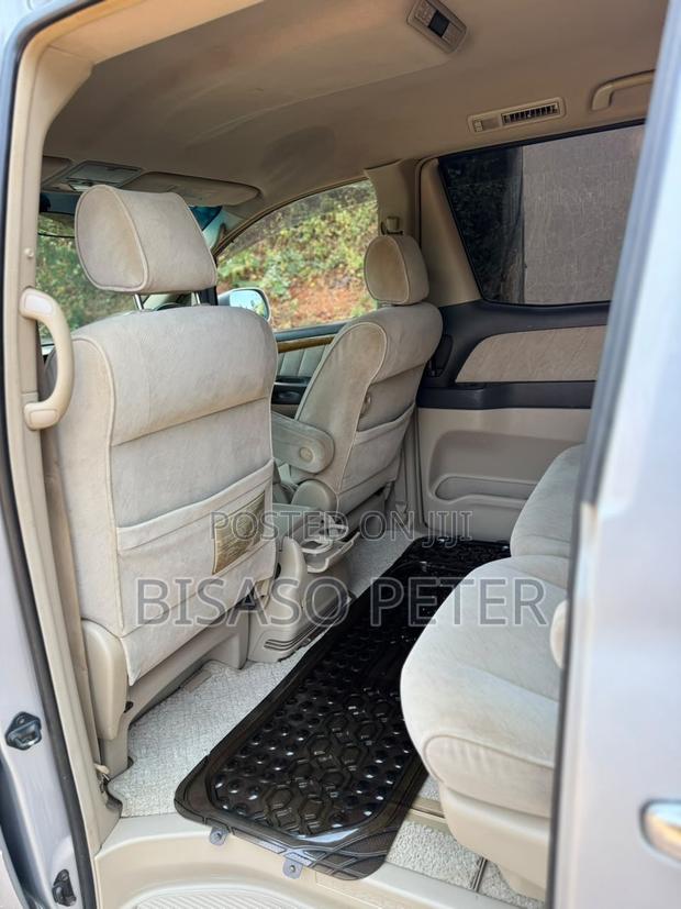 Toyota Alphard 2.4 Petrol AWD 2007 Silver