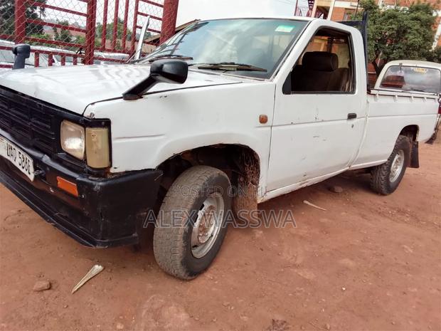 Nissan Sunny 1994 White