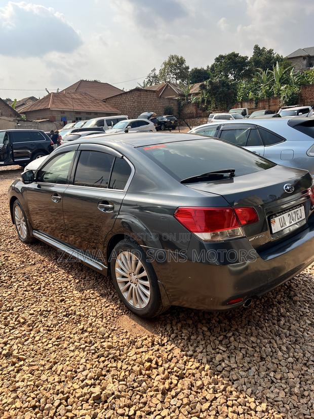 Subaru Legacy 2.5GT Premium 2010 Gray