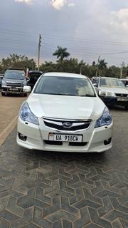 Subaru Legacy 2010 White for sale