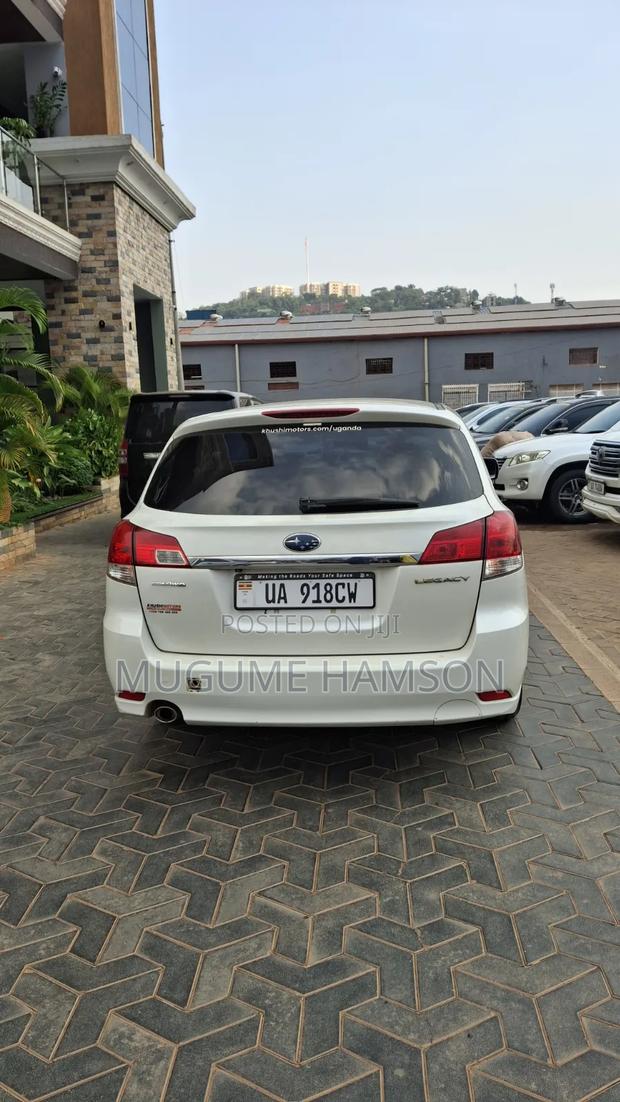 Subaru Legacy 2010 White