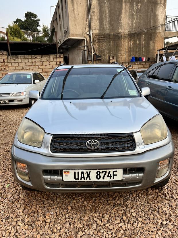 Toyota RAV4 Automatic 2003 Silver